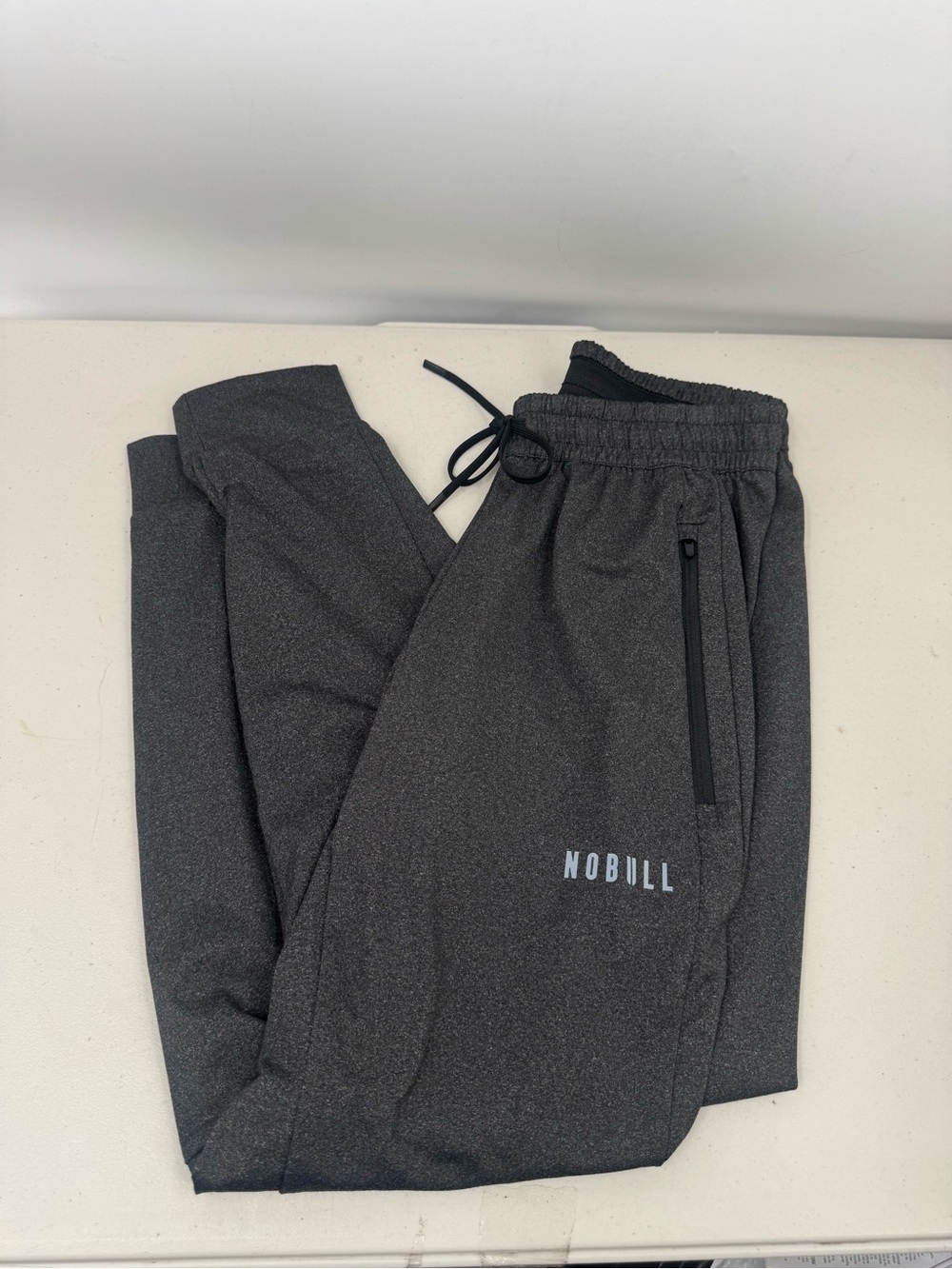 NOBULL Men's Medium Gray Zip Pocket Performance Joggers Gym Running Activewear